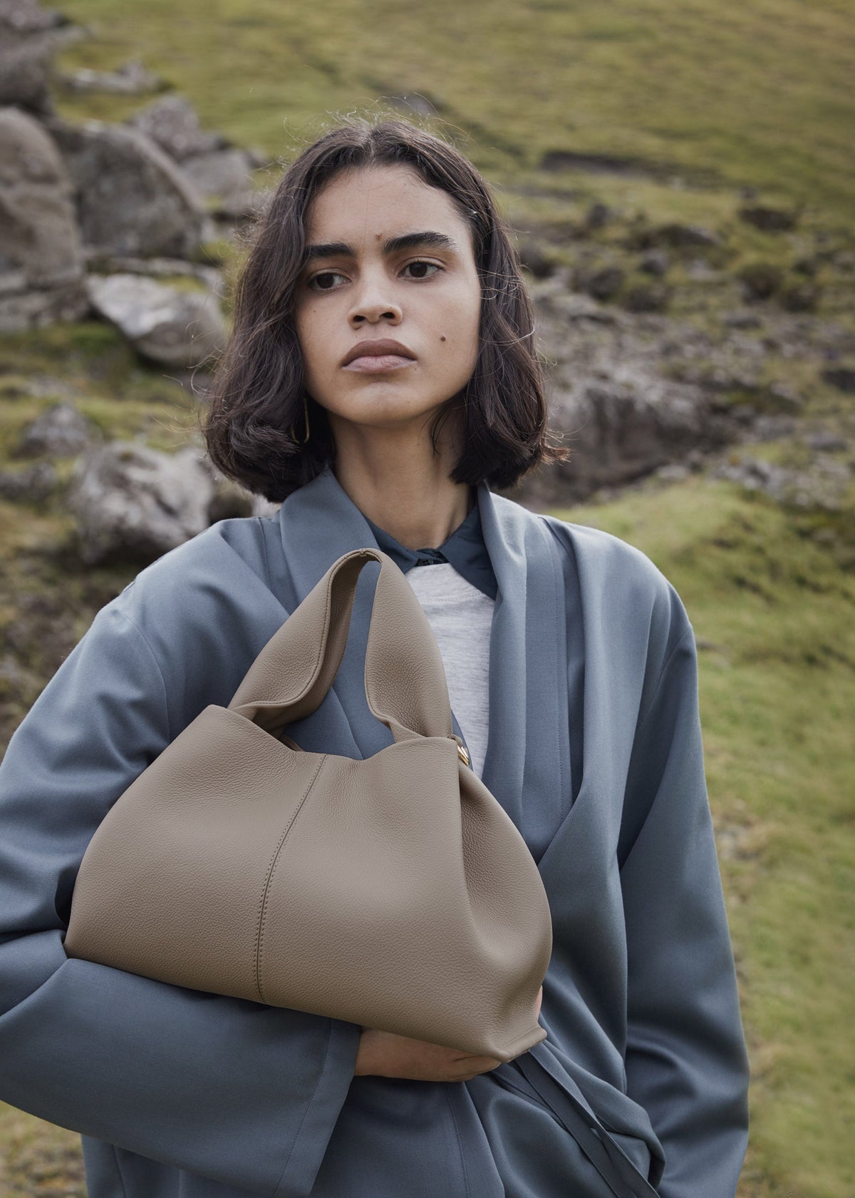 PLNE - Numéro Neuf - Textured Taupe