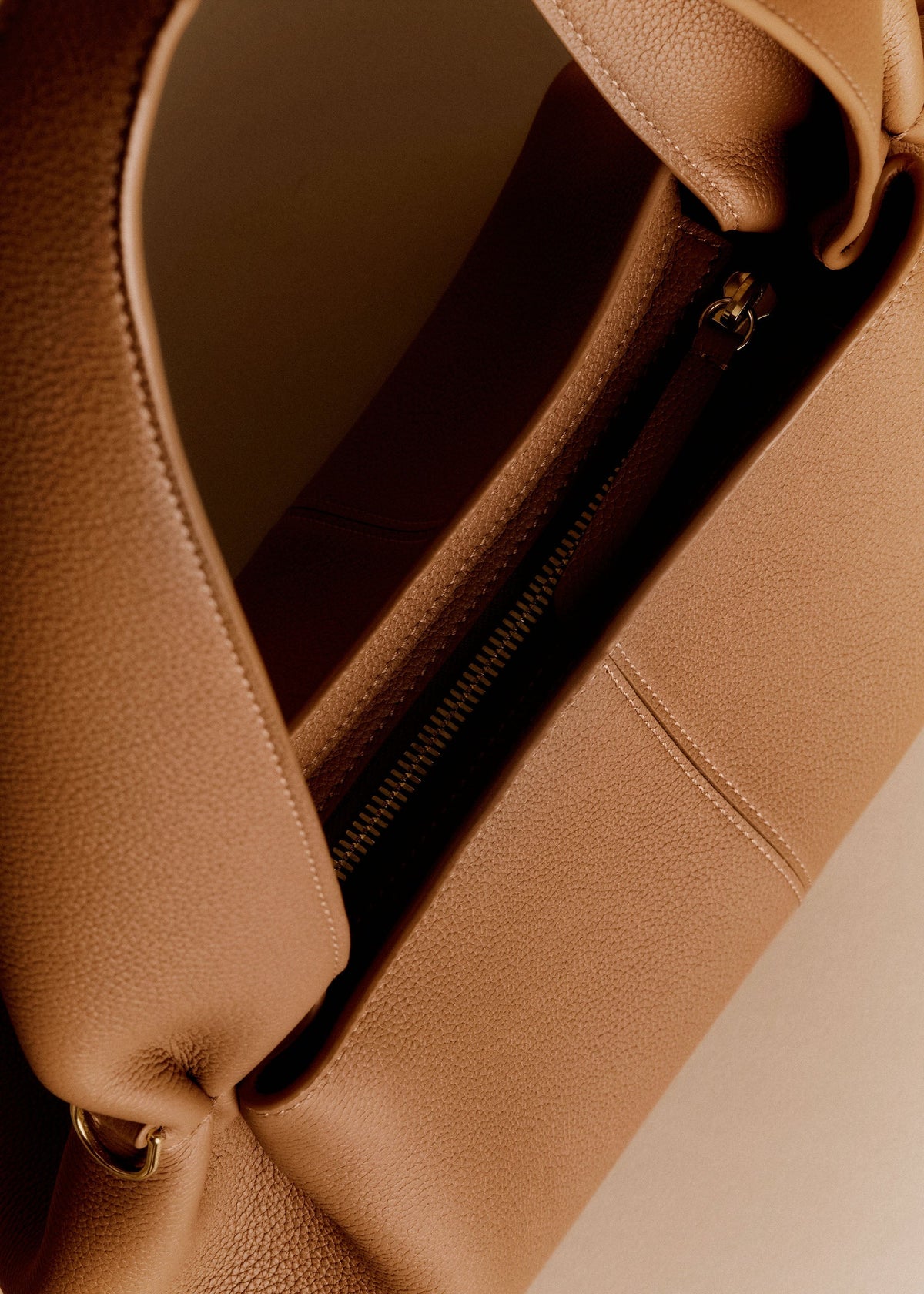 PLNE - Numéro Neuf East West - Textured Camel